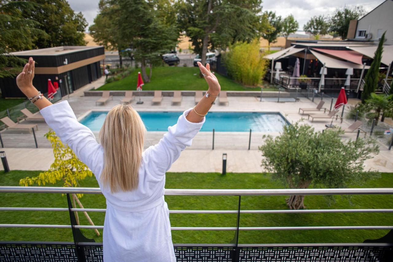 Relais Saint Jacques - Châteauroux Deols Exterior foto